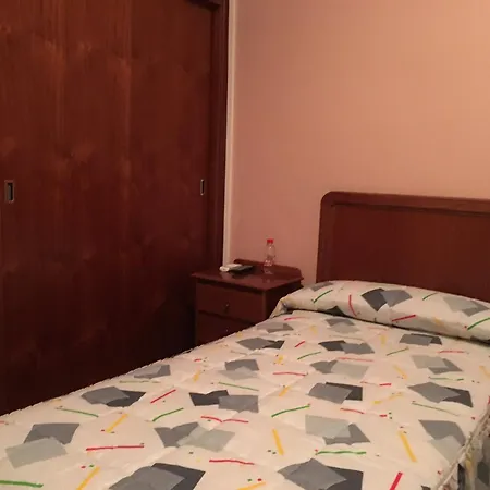 Hostal Moraleda **-3